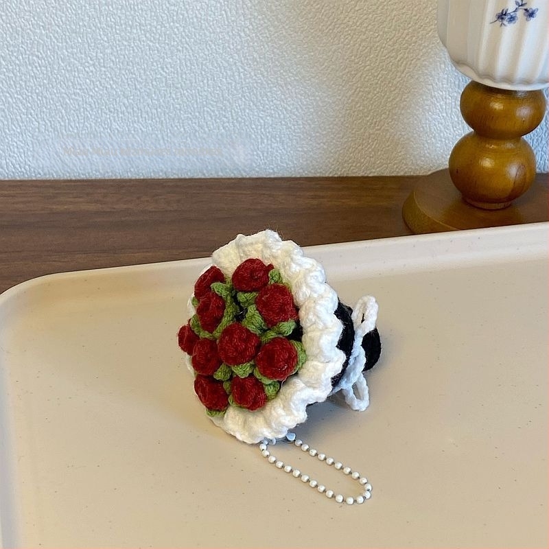 Pastorális stílusú plüss mini virágsokor kulcstartó, táskadísz, DIY kiegészítő, egyedileg csomagolva
