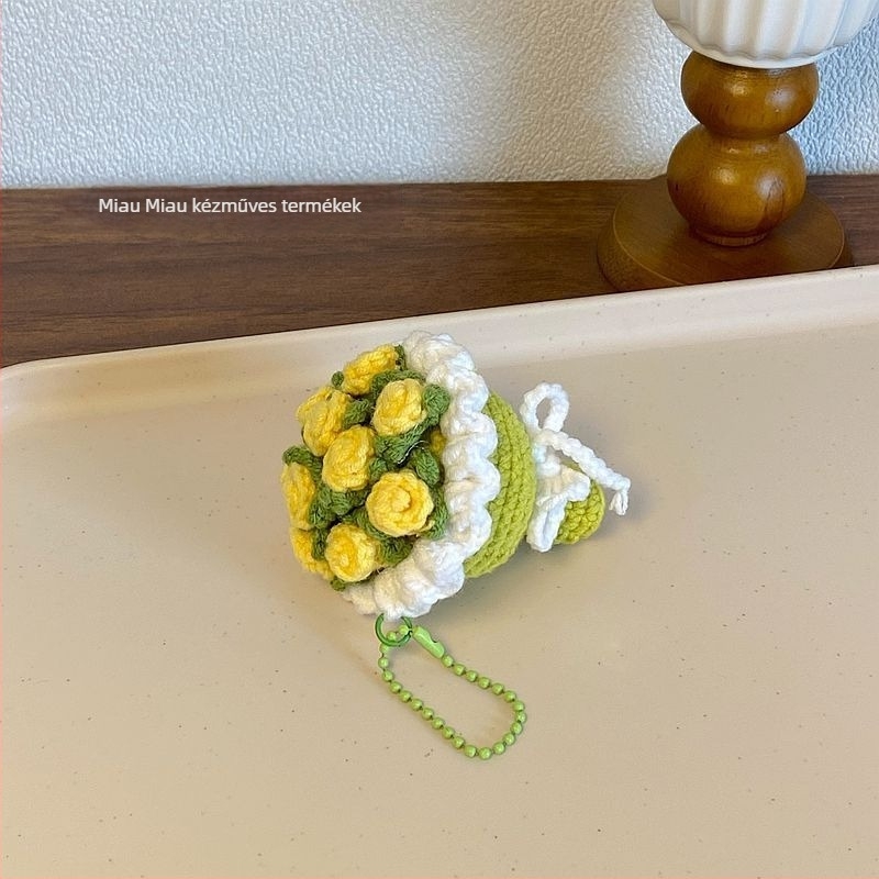 Pastorális stílusú plüss mini virágsokor kulcstartó, táskadísz, DIY kiegészítő, egyedileg csomagolva