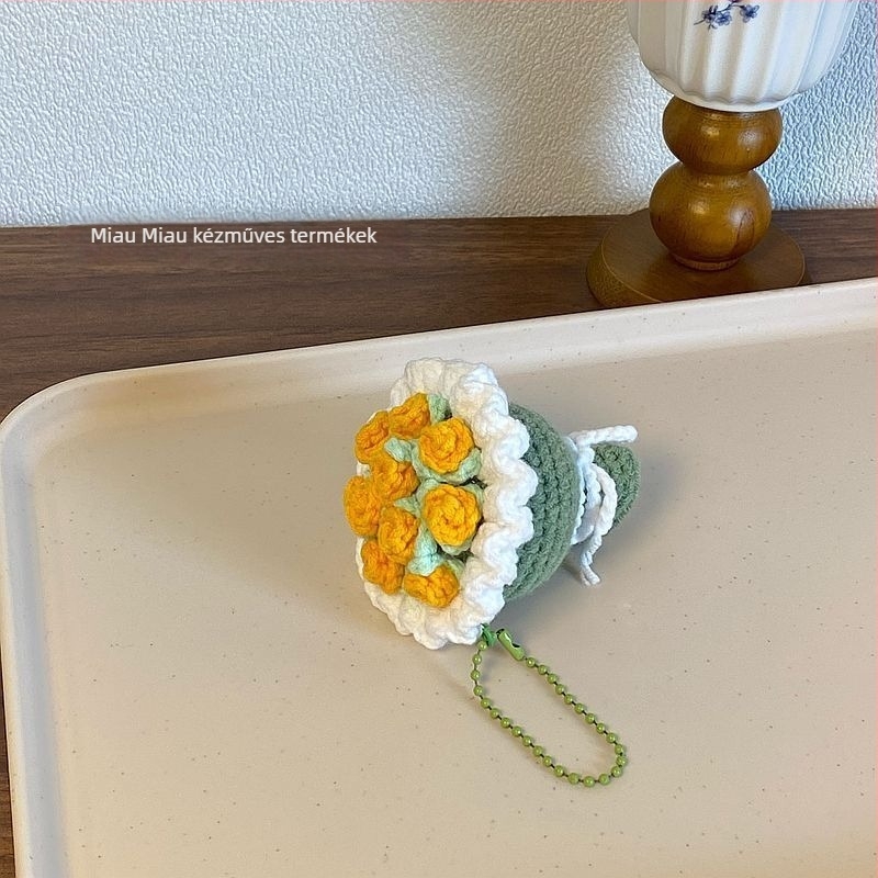 Pastorális stílusú plüss mini virágsokor kulcstartó, táskadísz, DIY kiegészítő, egyedileg csomagolva