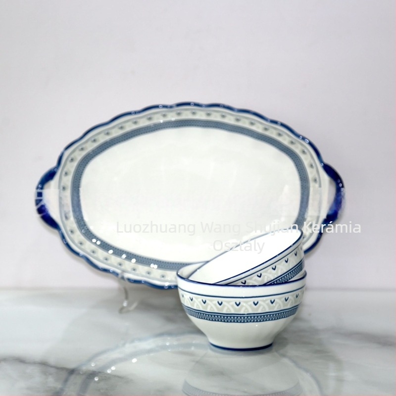 Porcelán tálak és tányérok készlete, aláglazúros virágmintával, mikrohullámú sütőben használható, modern minimalist stílus.