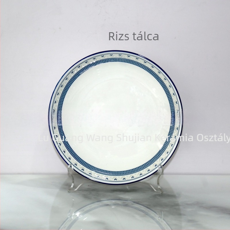 Porcelán tálak és tányérok készlete, aláglazúros virágmintával, mikrohullámú sütőben használható, modern minimalist stílus.