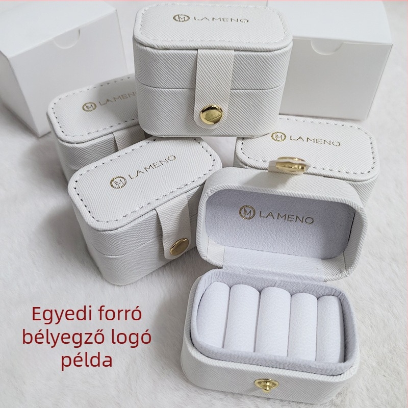 Pinfeng F03 ékszerdoboz – mini gyűrűtároló, hordozható fedéllel és csattal, Cortical anyag, Kényelmes stílus, Kemény kivitel