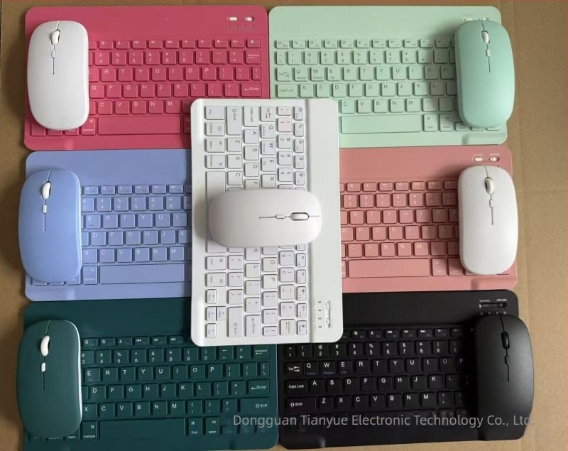 Bluetooth billentyűzet és egér készlet – Csendes, vezeték nélküli; kompatibilis iPaddel, okostelefonnal és laptopkal; nem mechanikus billentyűzet; töltőkábel a csomagban