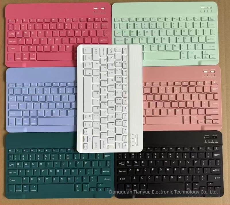 Bluetooth billentyűzet és egér készlet – Csendes, vezeték nélküli; kompatibilis iPaddel, okostelefonnal és laptopkal; nem mechanikus billentyűzet; töltőkábel a csomagban