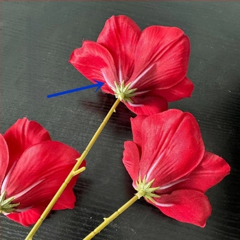 Selyem tulipán, művirág, egyetlen szár, 3D nyomtatott dizájn fotózáshoz