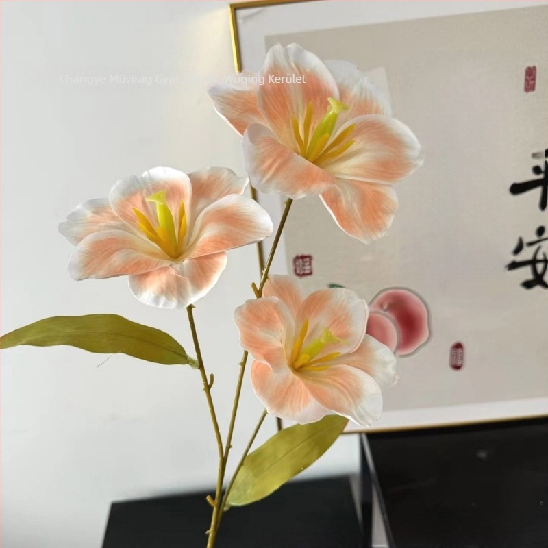 Selyem tulipán, művirág, egyetlen szár, 3D nyomtatott dizájn fotózáshoz