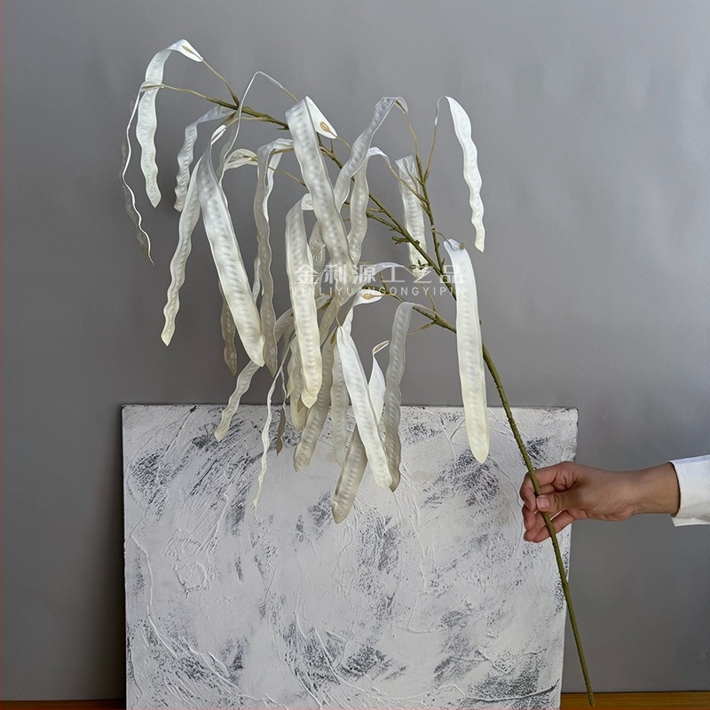 Műanyag és selyem virágokkal készült bab- és lencséshüvelyek díszítése, 3D-nyomtatott rekvizitok esküvőkhöz, kültéri felvételekhez és otthoni dekorációhoz