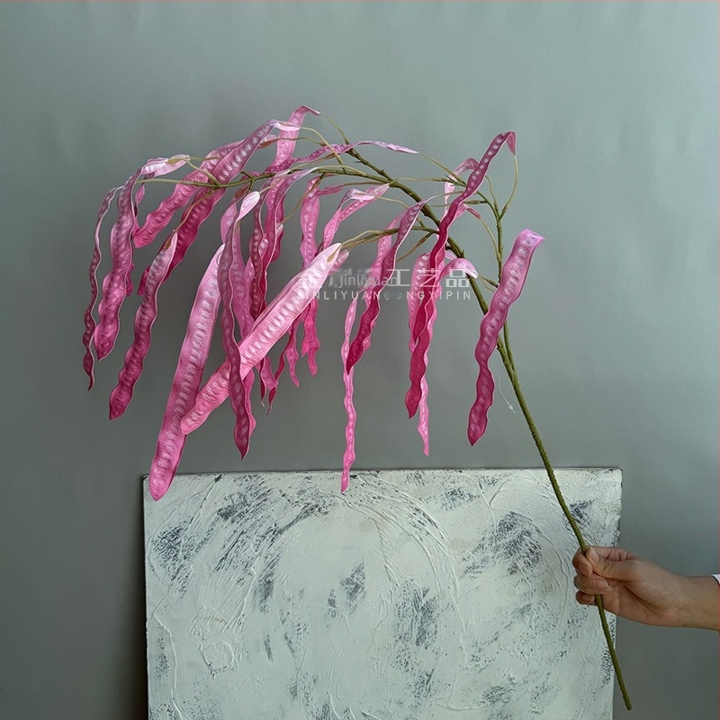 Műanyag és selyem virágokkal készült bab- és lencséshüvelyek díszítése, 3D-nyomtatott rekvizitok esküvőkhöz, kültéri felvételekhez és otthoni dekorációhoz