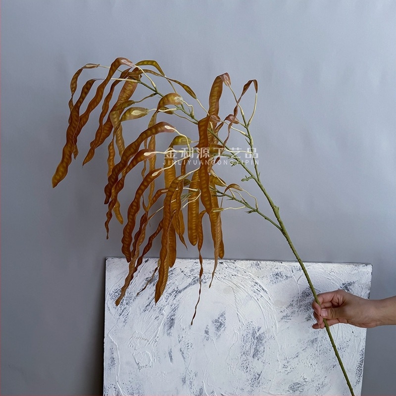 Műanyag és selyem virágokkal készült bab- és lencséshüvelyek díszítése, 3D-nyomtatott rekvizitok esküvőkhöz, kültéri felvételekhez és otthoni dekorációhoz