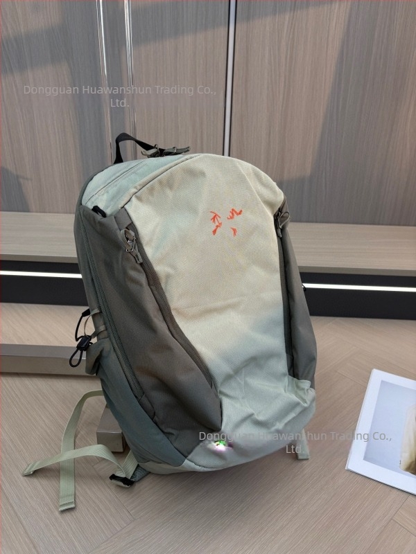 Unisex kültéri hátizsák, 20–35 L, nylon, könnyű, vízálló, 14 hüvelykes laptophoz kompatibil, levegő párnás vállpántok