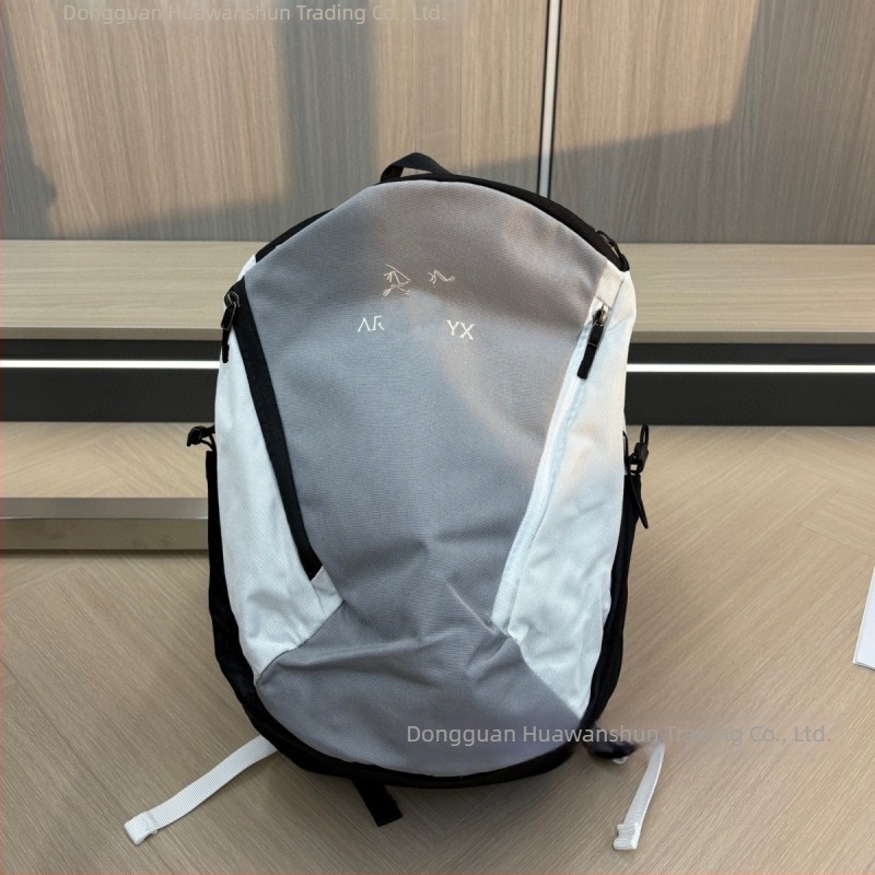 Unisex kültéri hátizsák, 20–35 L, nylon, könnyű, vízálló, 14 hüvelykes laptophoz kompatibil, levegő párnás vállpántok