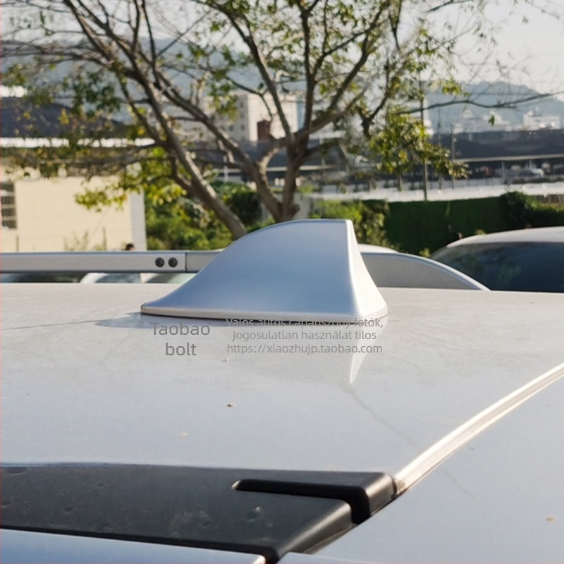 X-Trail 2014–2023 Shark Fin rádióantenna tetőre, csavaros rögzítés