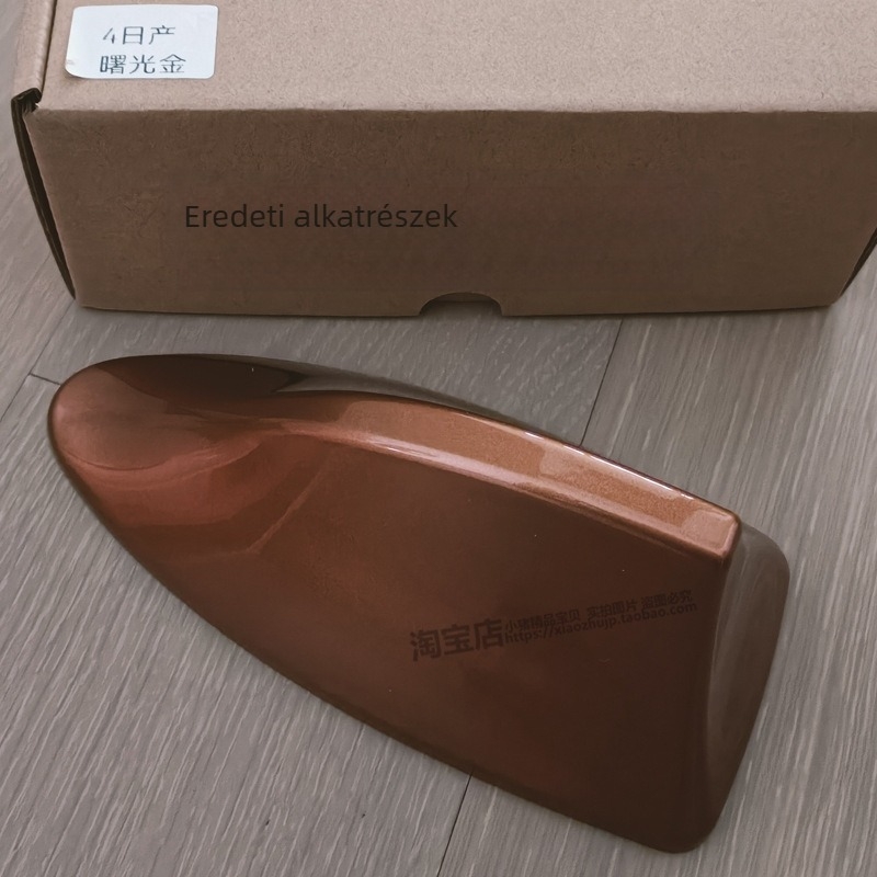 X-Trail 2014–2023 Shark Fin rádióantenna tetőre, csavaros rögzítés