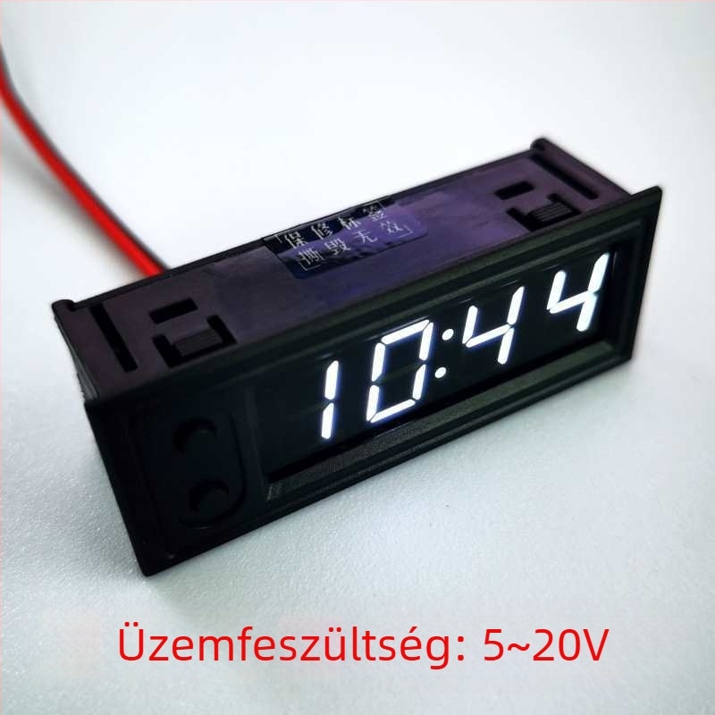Autóba épített digitális óra modul idő- és dátumfunkcióval, állítható szögű kialakítás; Anyag: Más; Megvalósítási szabvány: Más