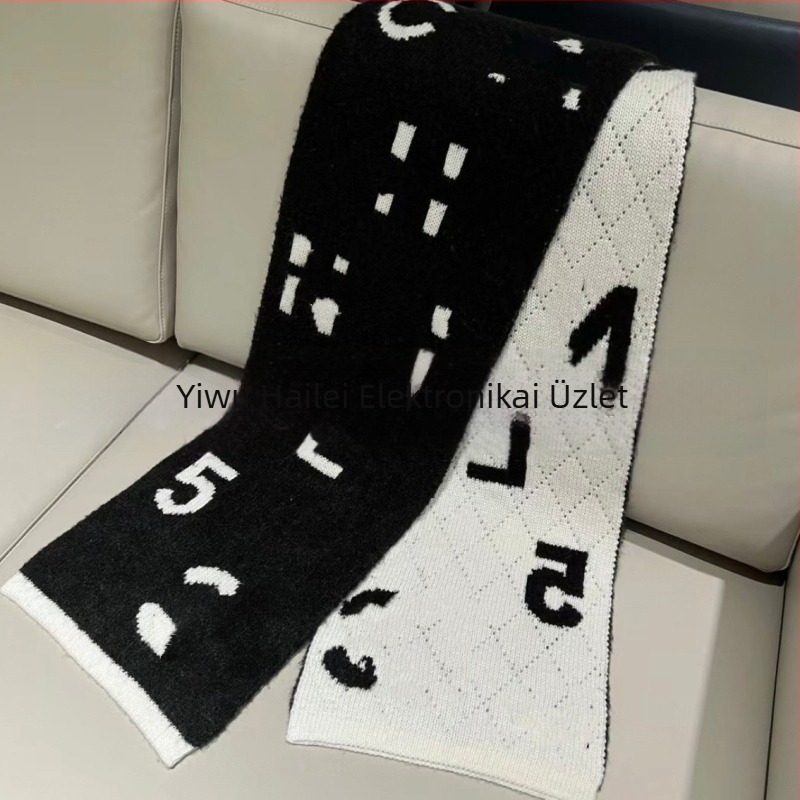 Kötött jacquard sál, kétoldalas, műkasmírhatású, pamut alapanyag, téli meleg
