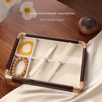 Fából készült ékszerkialakító tálca kilencmezős rácsban, 12 rekesz, tömörfa burkolattal, illesztett kivitelezés, elegáns megjelenés