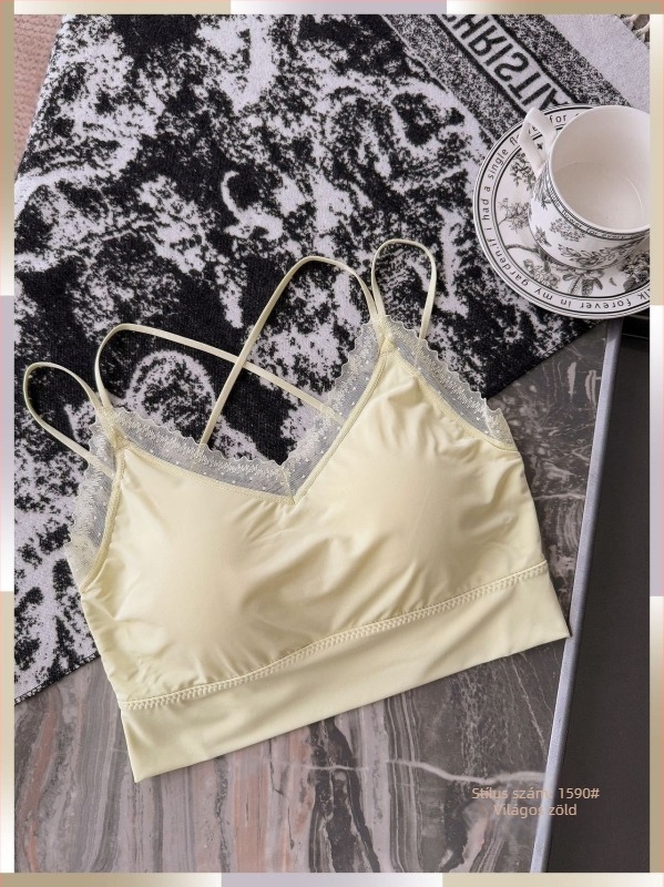 Pánt nélküli melltartó felső – ice silk anyag, fő anyag nylon, teljes kosár, közepes kosárforma, hát nélküli kialakítás