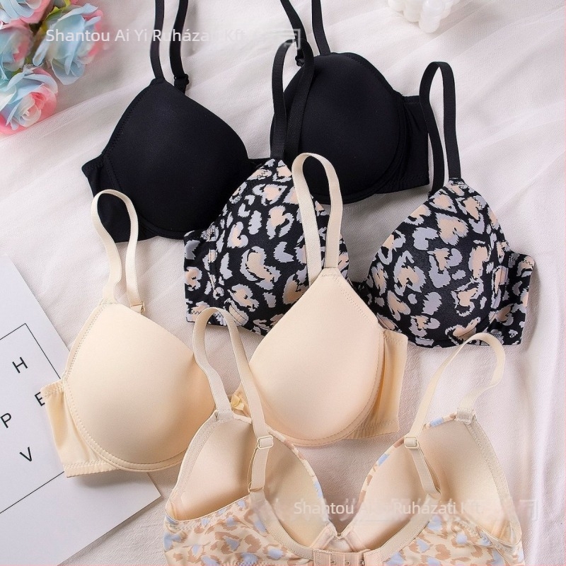Push-Up melltartó leopárd mintával, nylon anyag, 3/4 kosár, vékony formázott kosár, hátul kettős zár