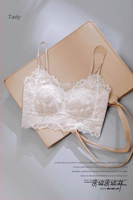 Virágos csipkés háromszög kosaras melltartó, ultra vékony formázott kosár, nylon anyag, poliészter bélés, rögzített pamut vállpántok