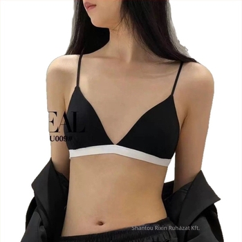 Pamut melltartó hát nélküli 3/4 kosárral, vékony formázott kosár, levehető dupla pántok, lélegző kényelem