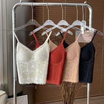 Csipkés Top beépített melltartóbetétekkel, nejlon anyag, kosár 1/2, kosárforma: vékony felül, vast alul