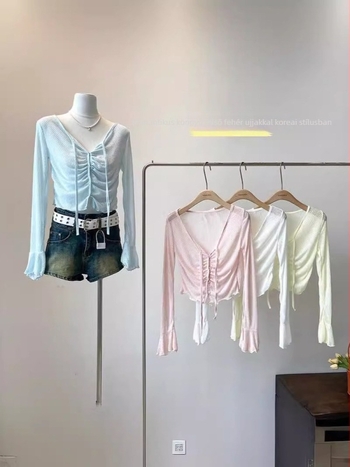 Női Slim Spandex felső UPF30+ napvédő, áttetsző, V-nyakú, plisírozott kötődés