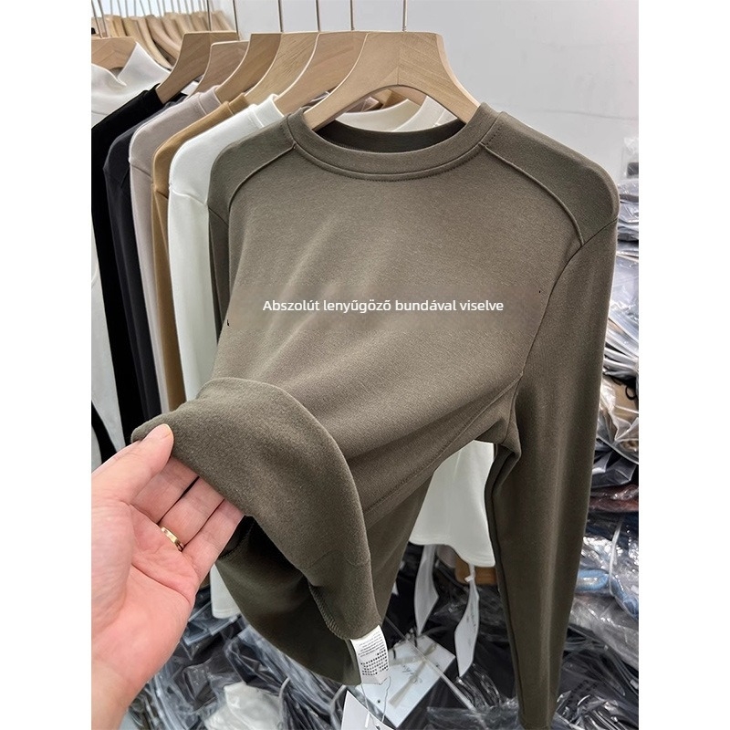 Női környakú, hosszú ujjú, slim fit T-shirt, 70–80% viszkóz tartalom, viszkóz anyag, 2025 tavasz