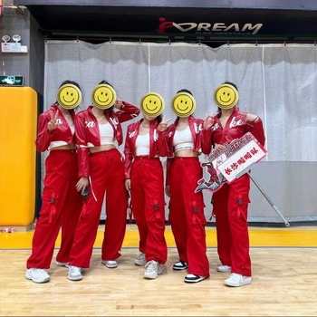 K-Pop együttes fellépőruha – Itzy inspirált jazz/folk tánc kosztüm, uniszex, Chenille-Spandex anyag, tavasz 2025