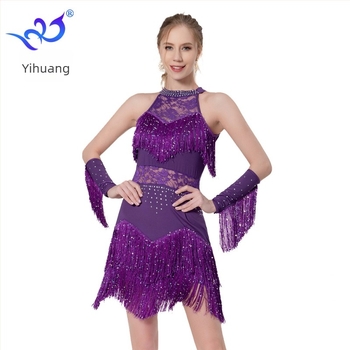 Yihuang Csillogó tasseles latin táncruha csipkével, színpadi előadásokhoz (Milk Silk + Lace, Polyester + Spandex)
