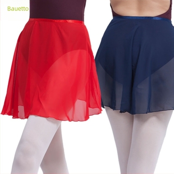 Felnőtt női balett ruha áttetsző chiffon szoknyával – egyrészes táncruha