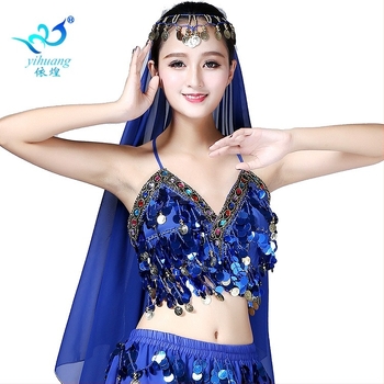 Belly dance színpadi jelmez szegecsekkel, bojtokkal és érmés melltartóval, chiffon és 100% poliészter anyagból