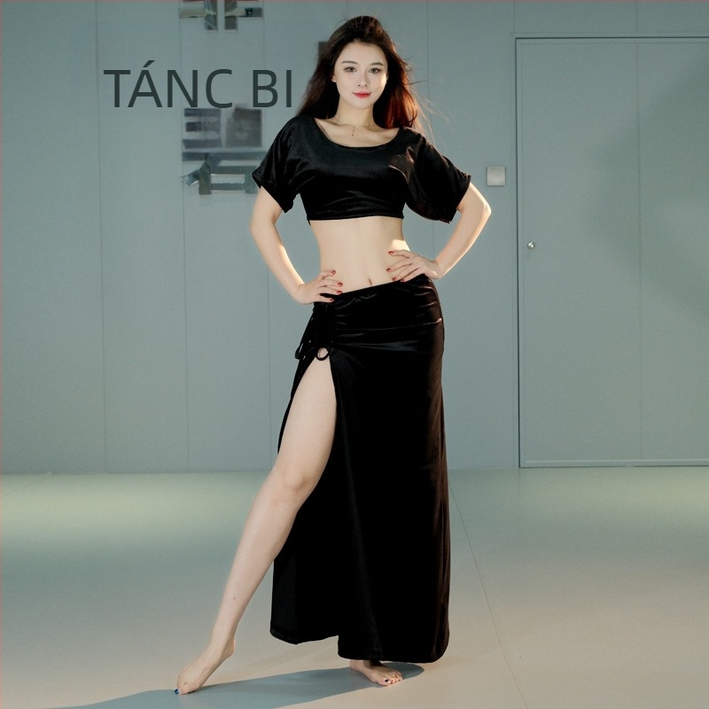 Has-tánc gyakorlóruha szétnyíló szoknyával, velúr (poliészter 30-50% tartalom), tél 2024, kezdő szett