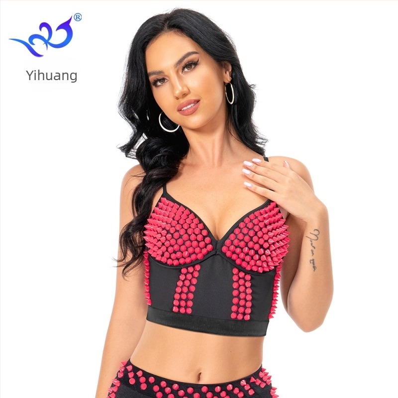 Belly dance ruha punk szegecses toppal, poliészter-elasztán keverék, női színpadi viselet, nyár 2023
