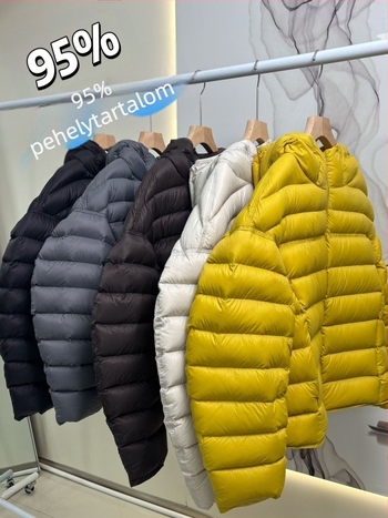 Női 95% pehelytartalmú kapucnis rövid kabát, laza szabás, dobozos steppeléssel, magas loft