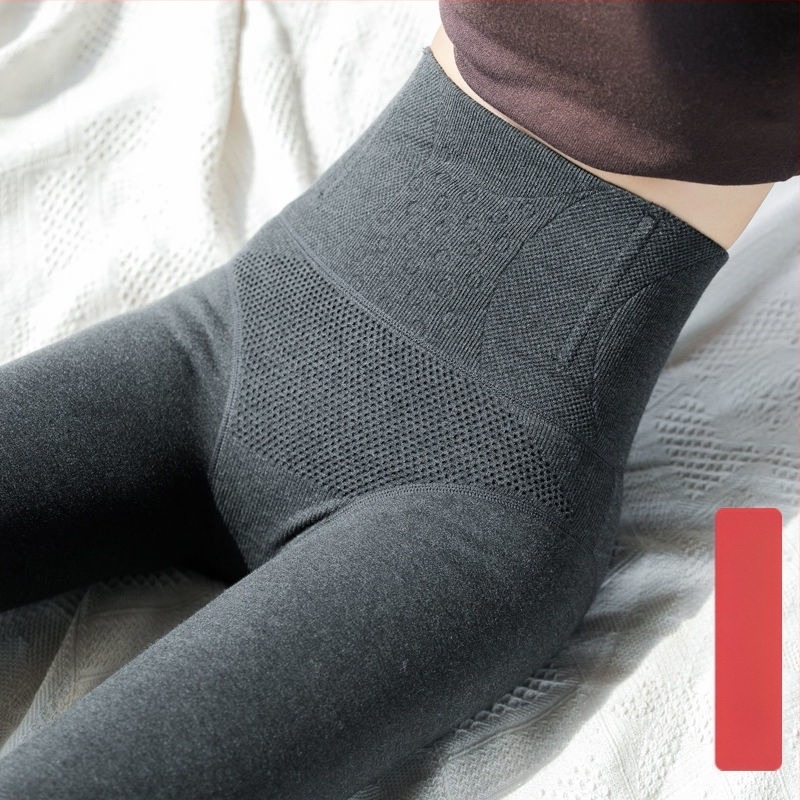 3/4 hosszú, laza szabású leggings, vastagított anyag, velúr nélküli, melegen tartó, egyszínű