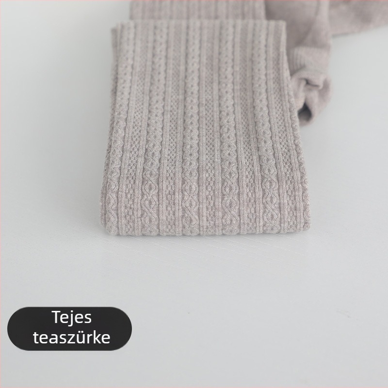 Pamutból készült kábelköthetésű harisnya fleece belsővel, őszi-téli, japán stílus JK, búzaszem mintázat, tejfehér, vékony
