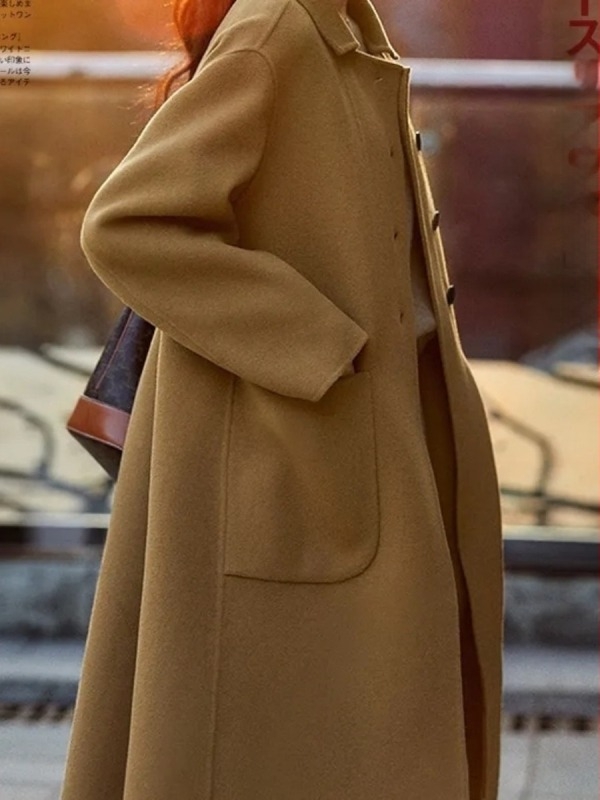 Női vastag poliészter-spandex kabát, középhosszú 65–80 cm, polo gallér, laza szabás, egyrészes csattal záródó