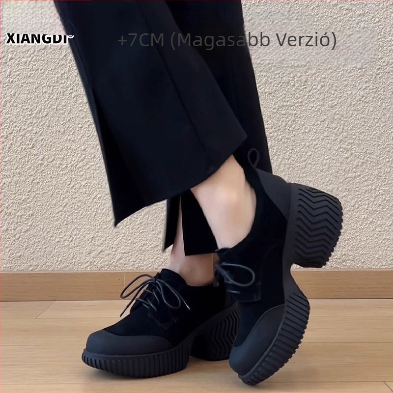 Mokaszínok karcsú felsőrésszel, báránybőr bélés, 6–8 cm-es magasságot növelő sarok, gumírozott talp