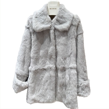 Női nyúlszőr kabát hosszú ujjú, négyszögletes gallérral, középhosszú, valódi szőrme