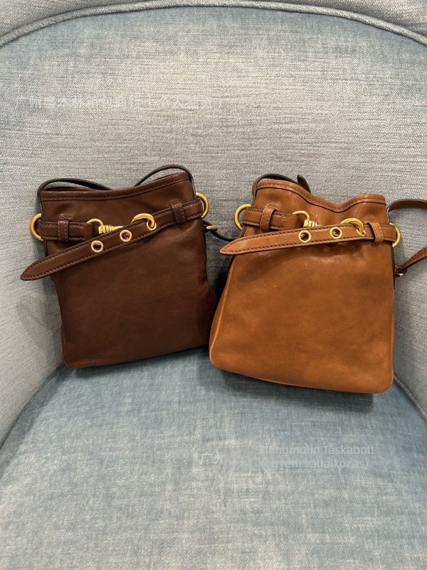 Valódi bőr crossbody táska vászon béléssel, függőleges négyzet alakú, zseb a telefonhoz, mindennapi használatra