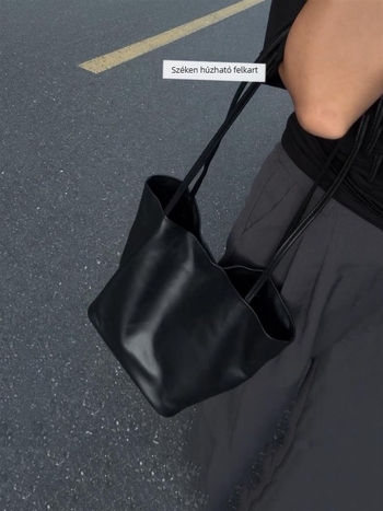 Természetes bőrből készült bucket táska, városi minimalist stílus, nyitott felső, belső telefonzseb, párnázás nélkül, egy vállpánt