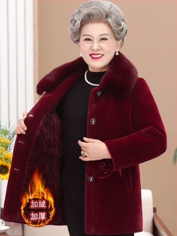 Idős nők téli kabátja — vastag bélés, Ice Silk poliészter (≥95%), egyrendés gombos zárású elől, egyszínű minta, normál hosszúságú 50–65 cm