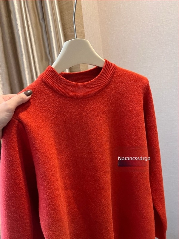 Fleece-kötésű alapfelső kapucnival és fél-nyakú gallérral, hosszú ujjú, egyszínű mintázat; anyag: gyapjú-keverék poliészterrel