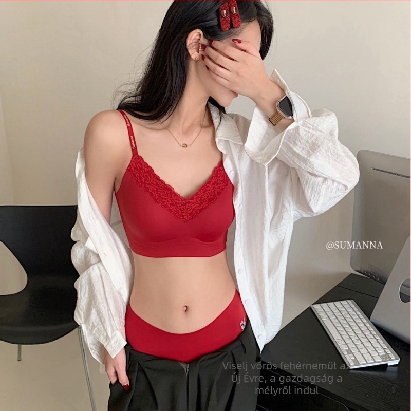 Női nylon fehérnemű készlet push-up camisole, rögzített kosár és elegáns hátsó résszel (fő anyag összetétel: 66%)