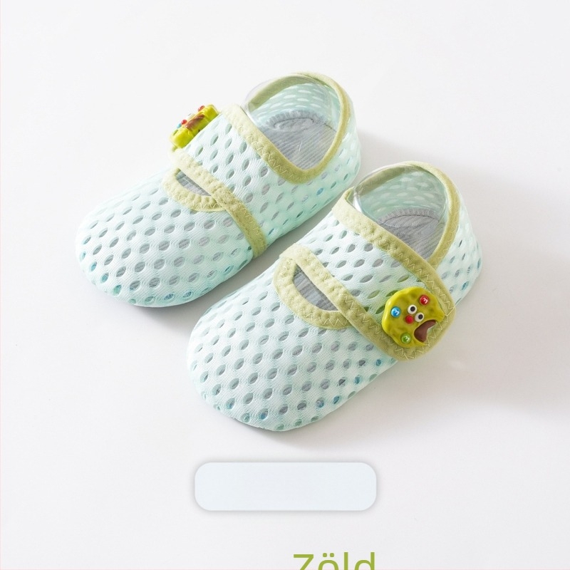 Babák nyári hálós zoknijai a padlóra, csúszásmentes és lélegző, belső cipő Velcro-zárással, mesefigurás dizájn