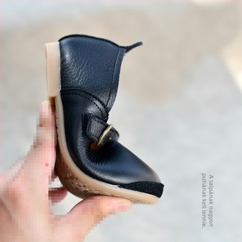 Gyerekeknek készült retro bőrcipő lányoknak, természetes bőr felsőrész, Velcro zárás, műanyag talp