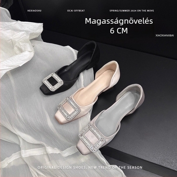 Szatén balerina cipő hópehely köves csattal, belső magasság növelő 6 cm, négyzetes orr, könnyű felhúzás