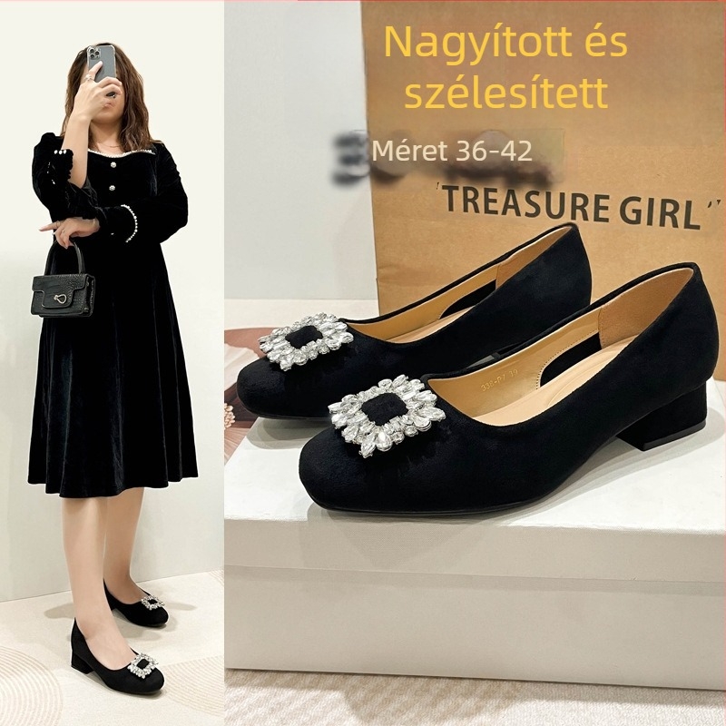Női cipő köves, négyszögletes orr, szatén felsőrész, 3–6 cm-es vastag sarok, gumitalp