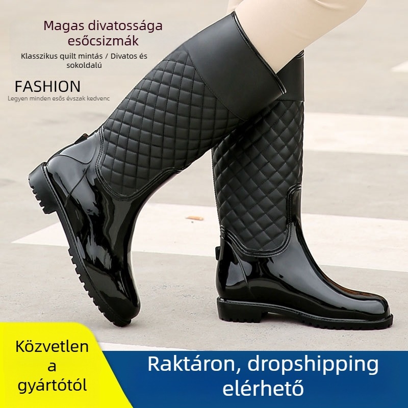 Női magas szárú esőcsizma kockás mintával, PVC felsőrész, vastagabb kialakítás, 3-5 cm középméretű sarok, négy évszakos viselet