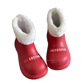 Női vízálló rövid csizma, fleece bélelt, EVA felső rész, középső szár, 3–5 cm sarkú, két hordási mód